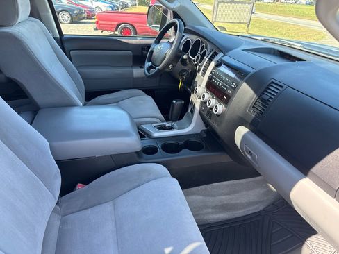 Used 2008 Toyota Sequoia SR5 image 24