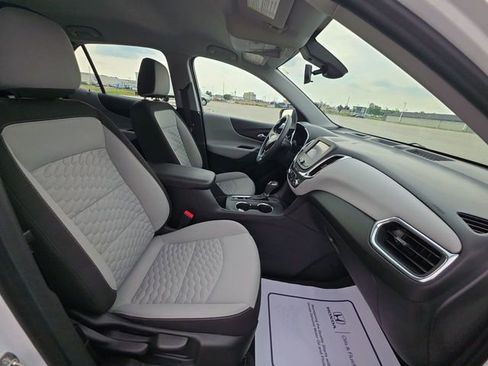Used 2020 Chevrolet Equinox LS FWD image 31
