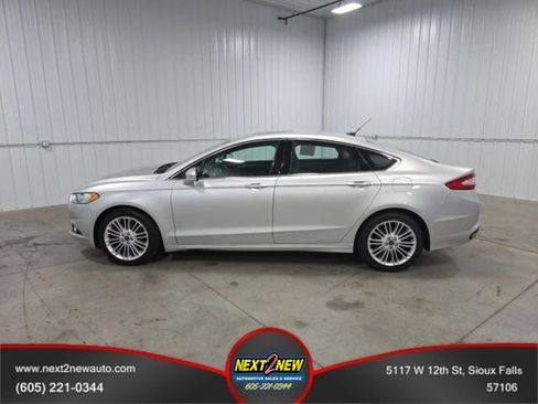 Used 2016 Ford Fusion SE w/ Equipment Group 202A AWD/4WD image 1