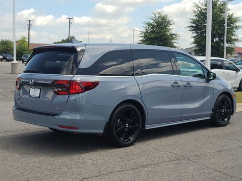 Certified 2023 Honda Odyssey Sport image 3