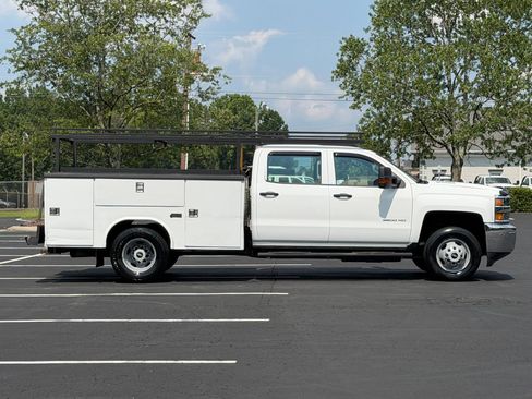 Used 2016 Chevrolet Silverado 3500 W/T w/ WT Convenience Package AWD/4WD image 5