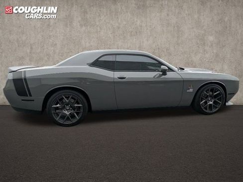 Used 2017 Dodge Challenger R/T Scat Pack w/ Leather Interior Group image 8