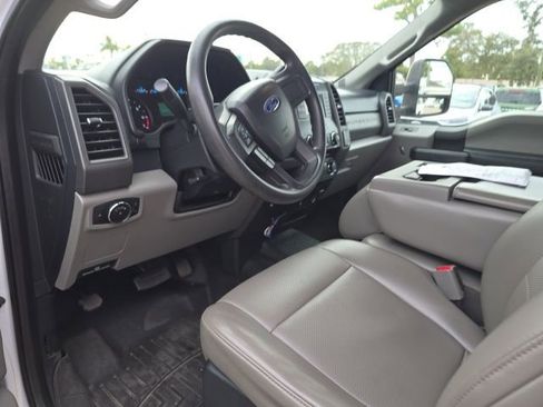 Used 2017 Ford F250 XL w/ Power Equipment Group image 8
