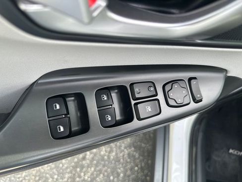 Certified 2023 Hyundai Kona SE FWD image 11