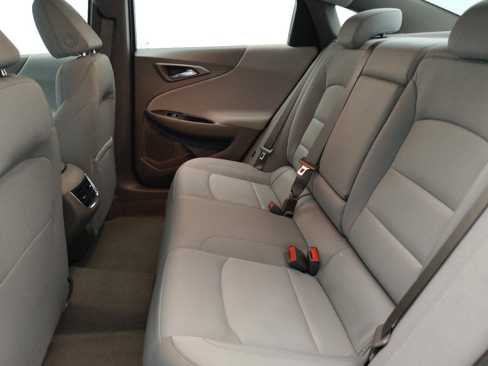 Used 2025 Chevrolet Malibu LT FWD image 18