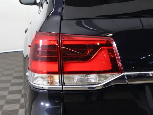 Used 2020 Toyota Land Cruiser image 19