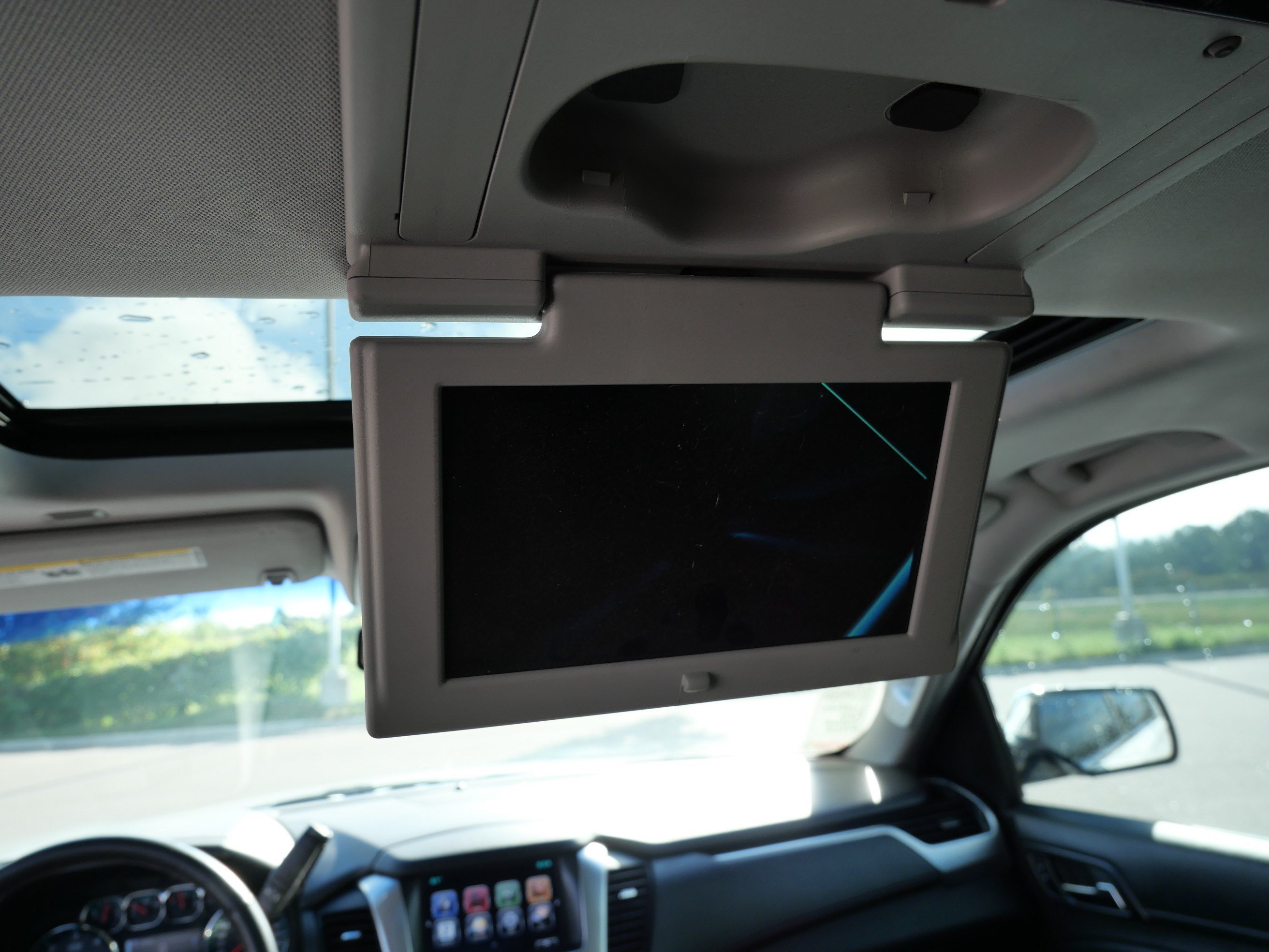 Used 2015 Chevrolet Suburban LTZ AWD/4WD image 20