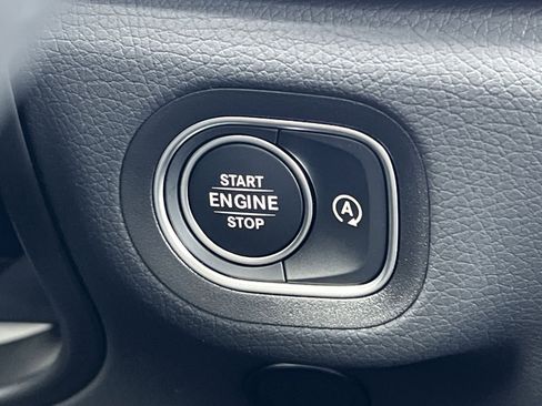 New 2026 Mercedes-Benz GLS 450 4MATIC image 33