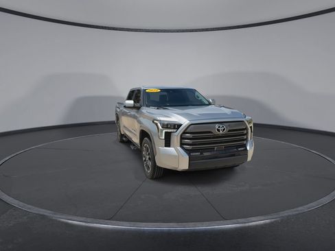 Used 2024 Toyota Tundra Limited AWD/4WD image 3