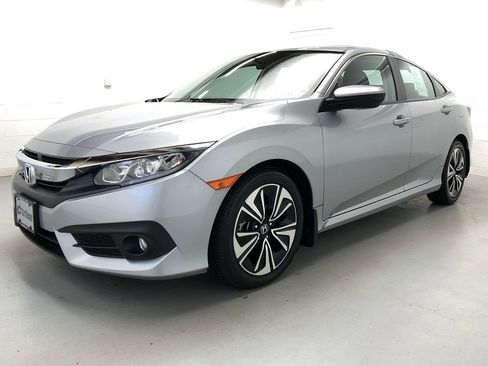 Used 2016 Honda Civic EX-T image 1