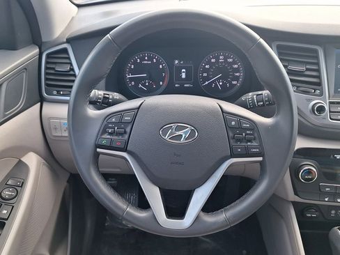 Used 2018 Hyundai Tucson Value w/ Cargo Package image 16