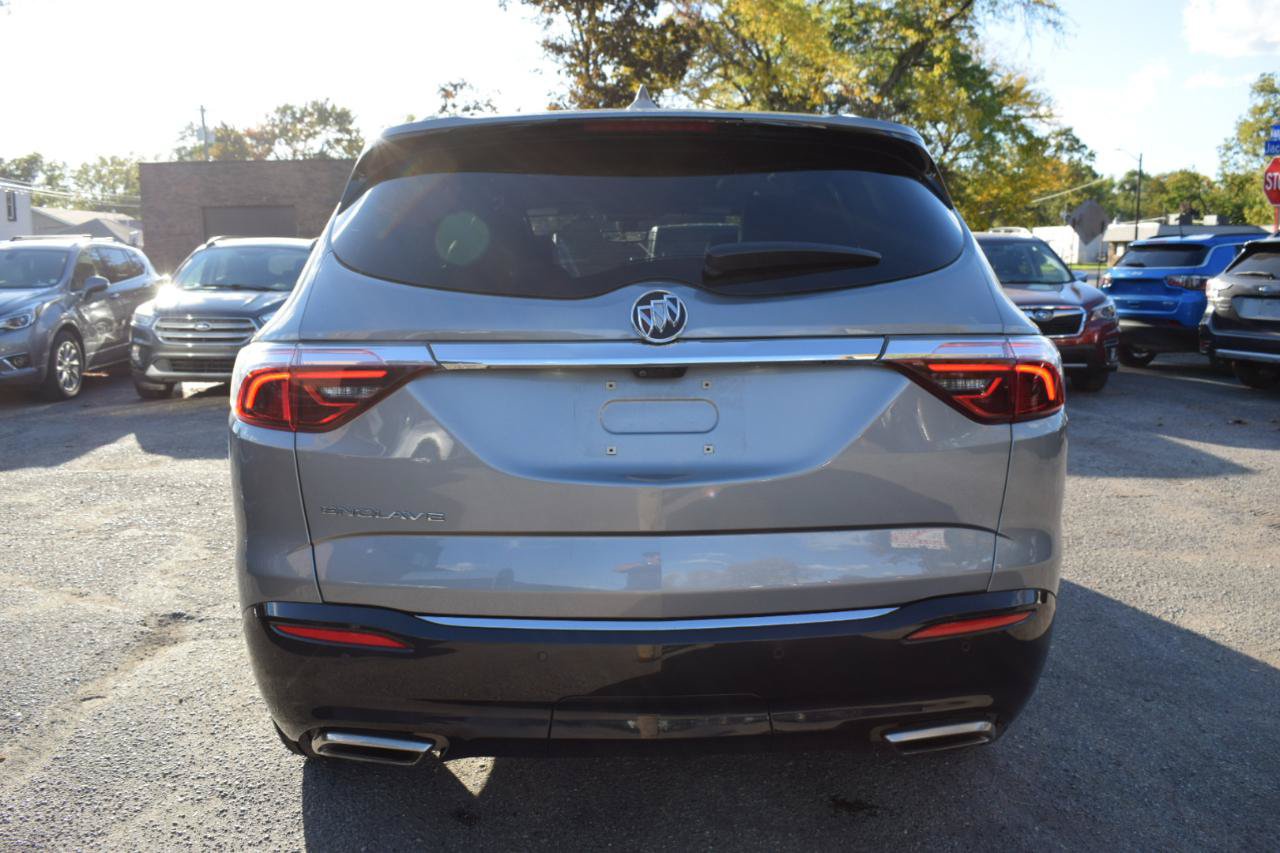 Used 2024 Buick Enclave Essence w/ Experience Buick Package FWD image 7
