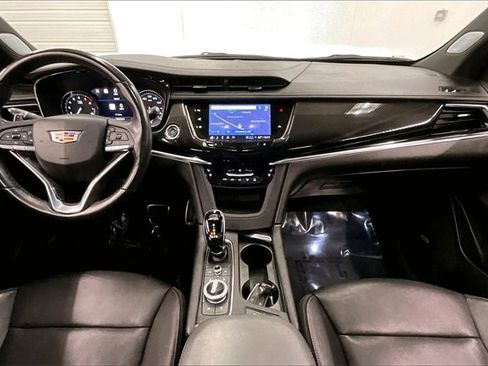 Used 2023 Cadillac XT6 Sport w/ Technology Package image 15