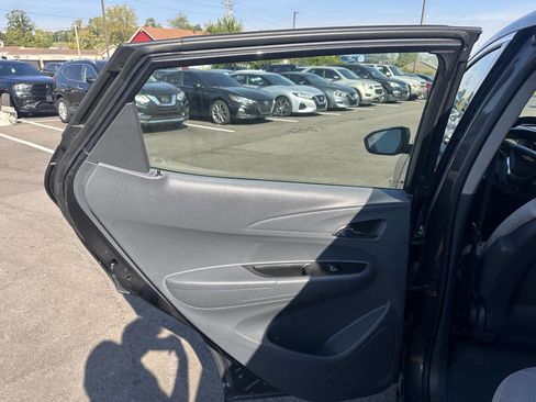 Used 2020 Chevrolet Bolt LT image 15