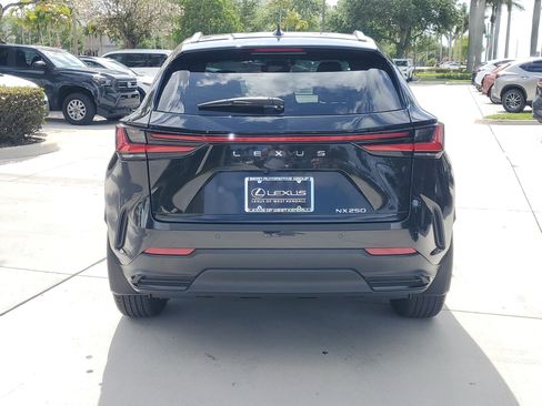 Used 2024 Lexus NX 250 FWD image 9