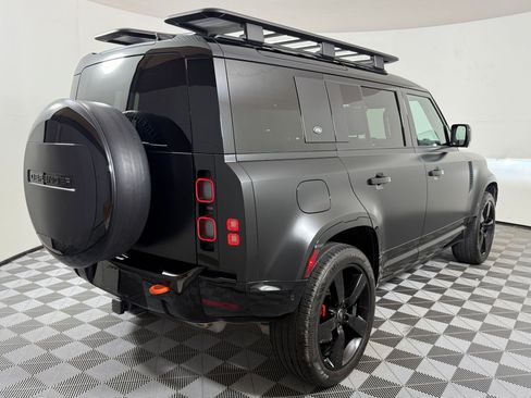 Used 2024 Land Rover Defender 110 X AWD/4WD image 9