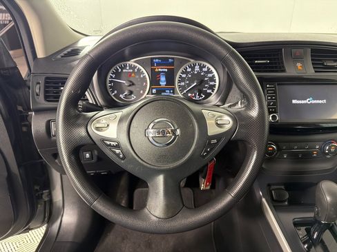 Used 2019 Nissan Sentra S FWD image 13