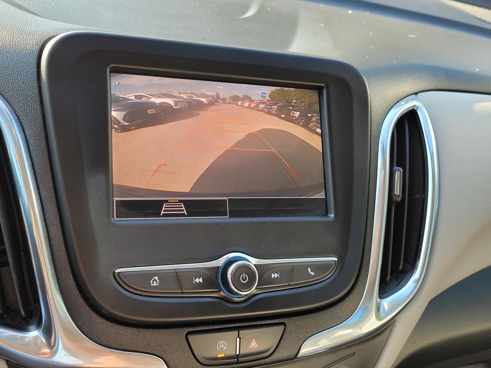 Used 2022 Chevrolet Equinox LT FWD image 26
