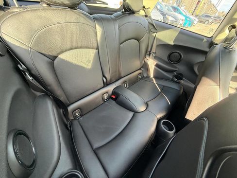 Used 2016 MINI Cooper 2-Door Hardtop image 36