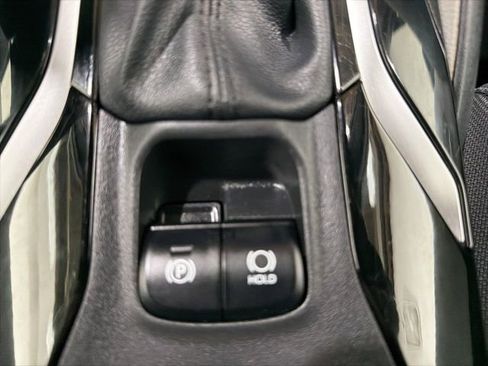 Used 2020 Toyota Corolla SE image 39