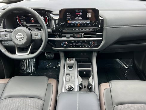 New 2025 Nissan Pathfinder Platinum w/ Cargo Package image 16