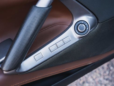 Used 2021 Ferrari 812 GTS RWD image 42