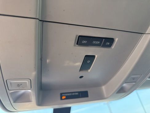 Used 2017 GMC Sierra 2500 4x4 Regular Cab w/ Sierra Convenience Package image 17