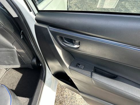 Used 2019 Toyota Corolla L image 24