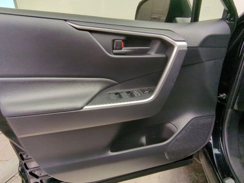 Used 2025 Toyota RAV4 LE image 23