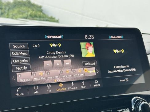 Used 2024 Nissan Armada Platinum w/ Captain's Chairs Package image 14