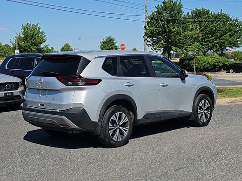 Used 2023 Nissan Rogue SV AWD/4WD image 13