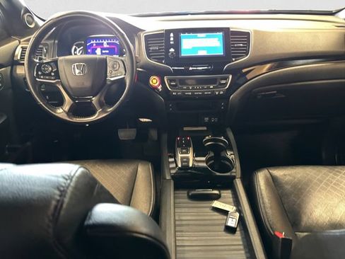 Used 2023 Honda Passport Elite image 11