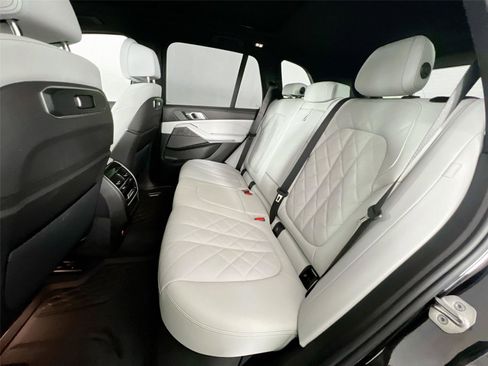 Certified 2025 BMW X5 xDrive40i image 23
