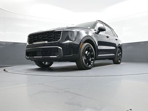 Certified 2025 Kia Sorento SX Prestige image 28