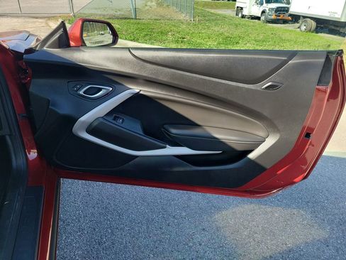 Used 2020 Chevrolet Camaro LT image 39