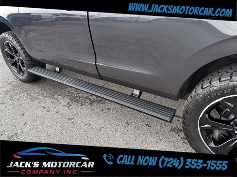 Used 2024 Ford Expedition Limited image 26