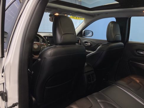 Certified 2019 Jeep Cherokee Limited image 29
