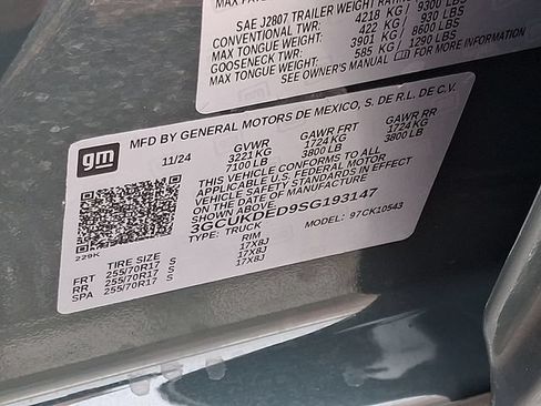 Certified 2025 Chevrolet Silverado 1500 LT AWD/4WD image 26