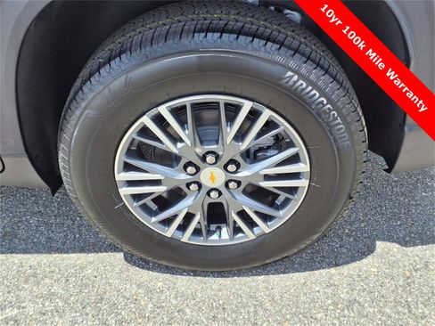 New 2025 Chevrolet Traverse LT w/ Driver Confidence Package image 10