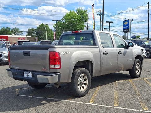Used 2007 GMC Sierra 1500 W/T AWD/4WD image 7