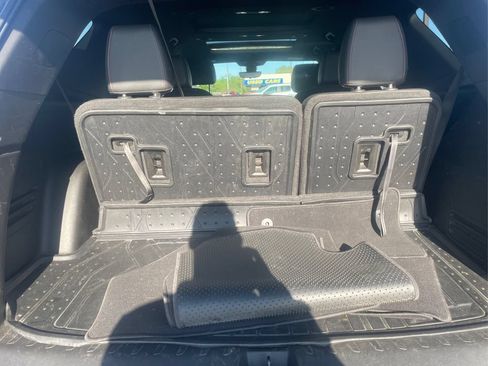 Used 2022 Chevrolet Traverse RS AWD/4WD image 40