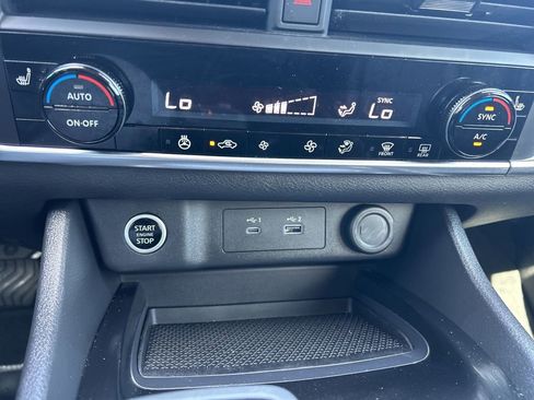 Certified 2023 Nissan Rogue SV w/ SV Premium B Package image 15