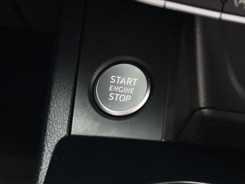 Used 2023 Audi A4 2.0T Premium w/ Convenience Package AWD/4WD image 19