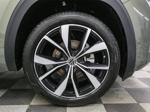 New 2026 Volkswagen Atlas Cross Sport SEL Premium R-Line AWD/4WD image 14