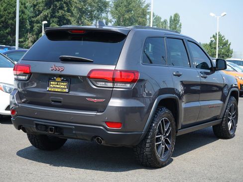 Used 2018 Jeep Grand Cherokee Trailhawk w/ Trailhawk Luxury Group AWD/4WD image 6