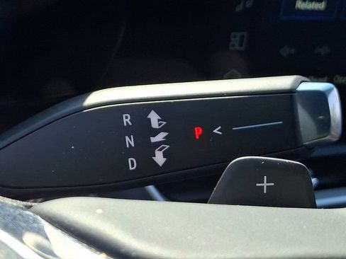 Used 2026 Chevrolet Equinox LT w/ Safety and Technology Package AWD/4WD image 9