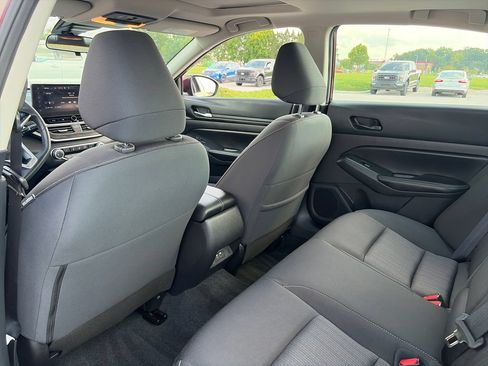 Used 2024 Nissan Altima 2.5 SV w/ SV Premium Package FWD image 25