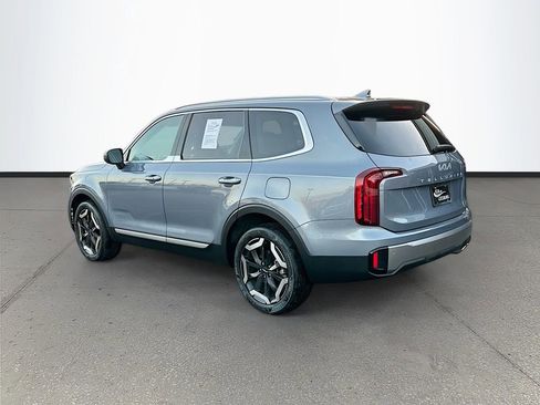 Used 2025 Kia Telluride S image 5