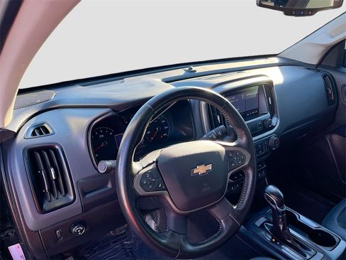 Used 2022 Chevrolet Colorado Z71 image 9