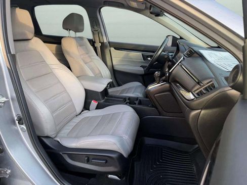 Used 2018 Honda CR-V Touring image 29